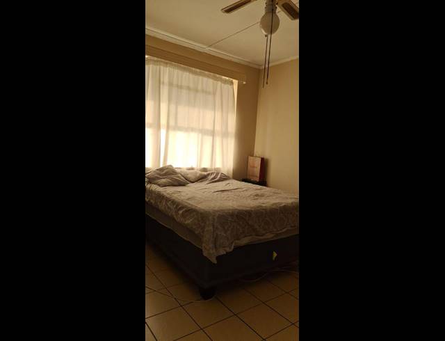 1.5 BEDROOM FLAT RENTED IN MORNINGSIDE